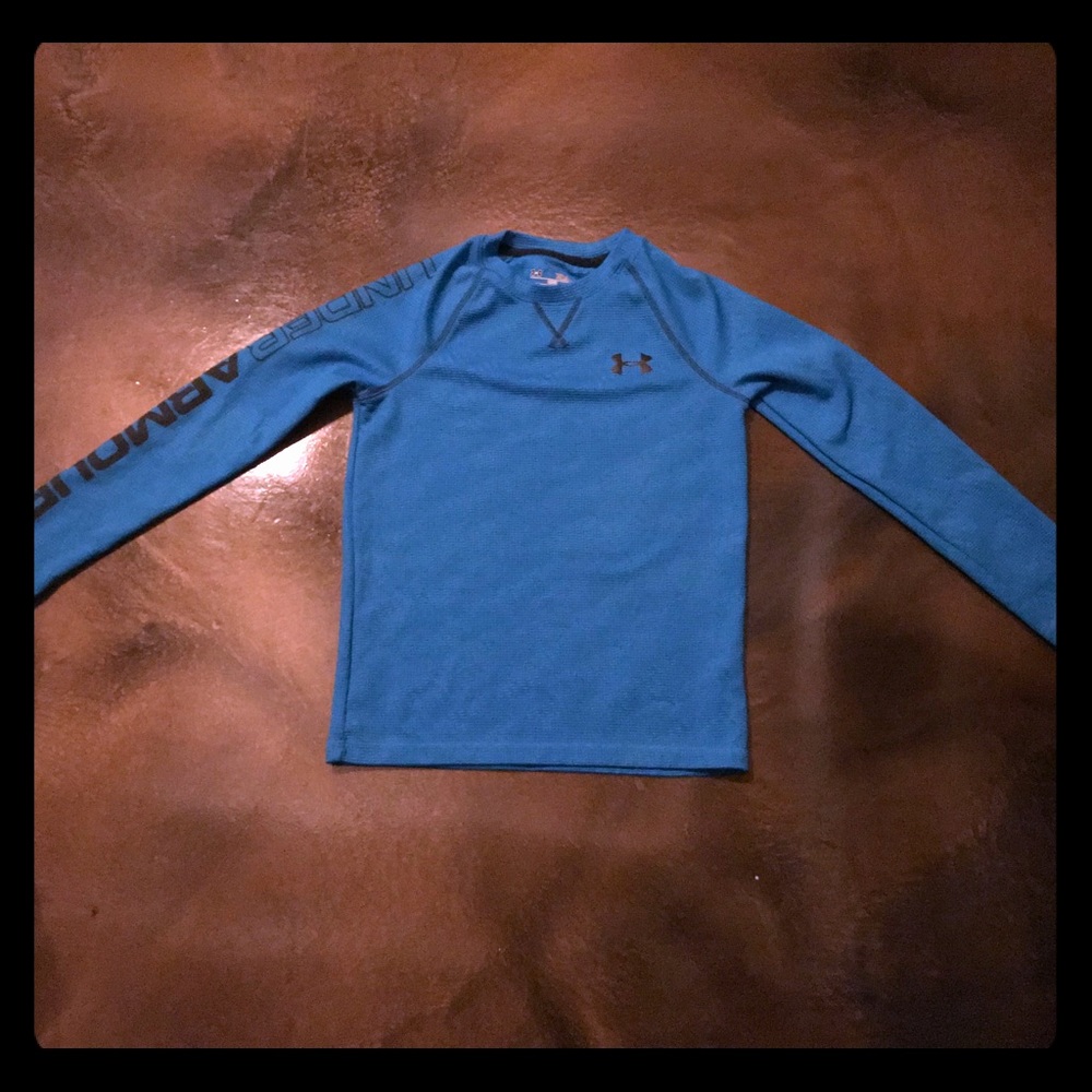 Boys Under Armour all season long sleeve shirt